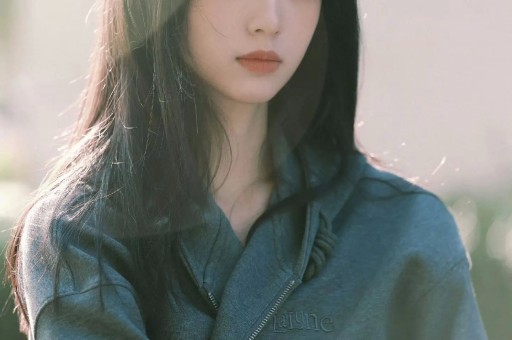继岳云鹏后 向佐也说了娱乐圈的一些事情关晓彤也没逃过