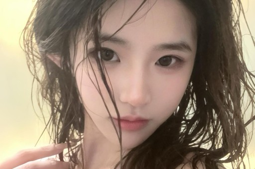 香港顶流女星再度塌房曝不雅视频传闻引发热议网友炸锅。